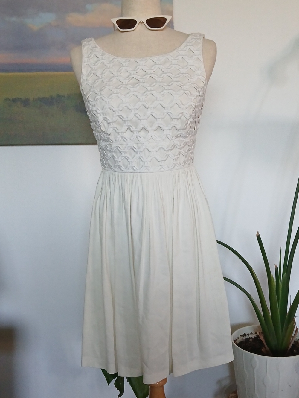 Timeless Sleeveless Off-white Linen Blend Textured Bodice A-Line Dress